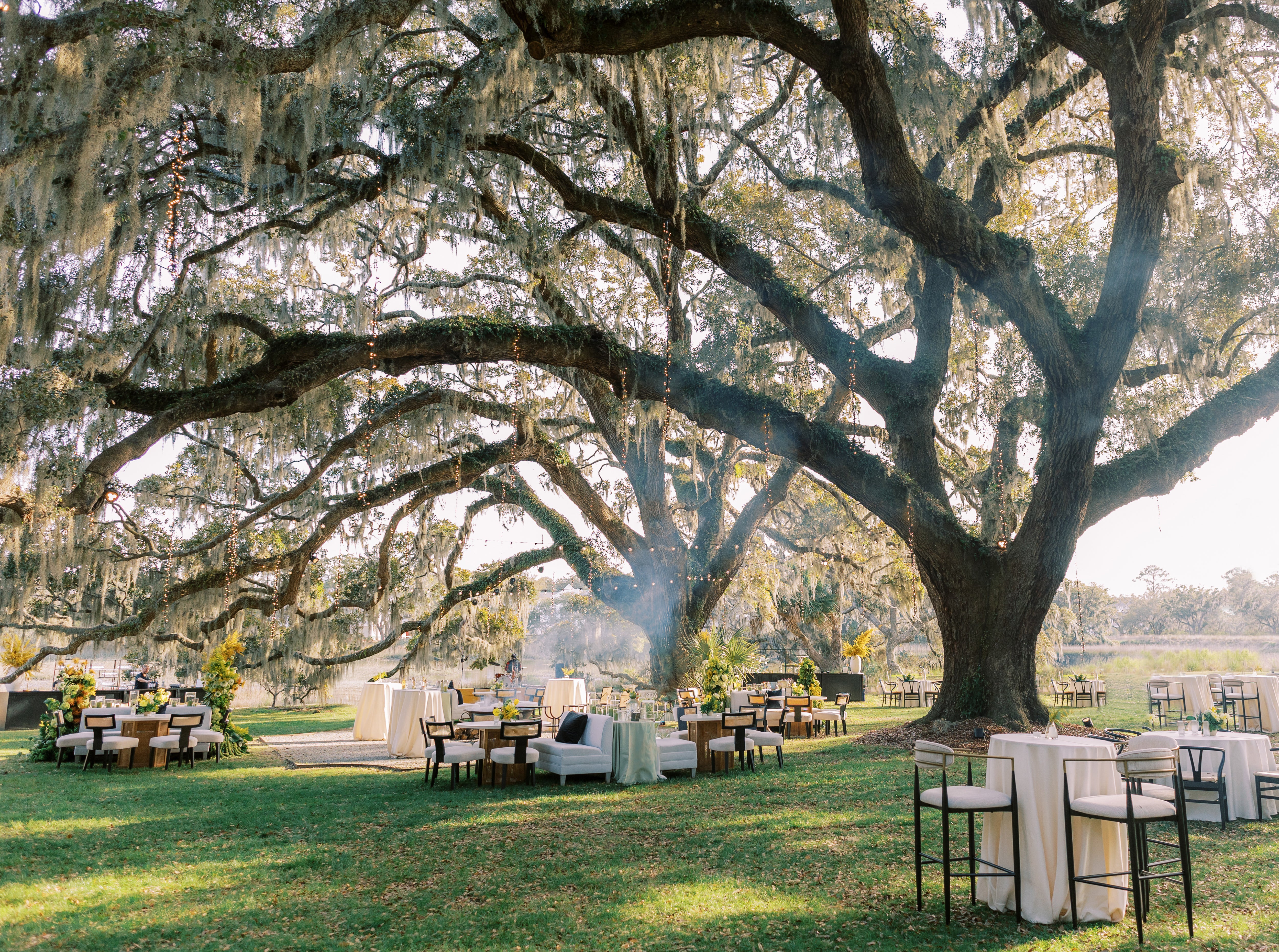 Wedding lounge rentals by Mayker at Dunlin