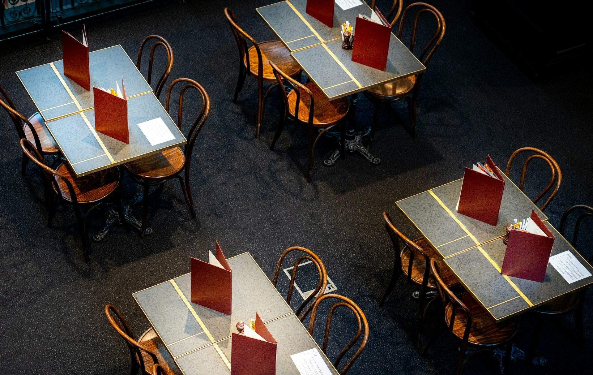 Creating a Seamless Flow: Event Layouts That Promote Engagement and Comfort